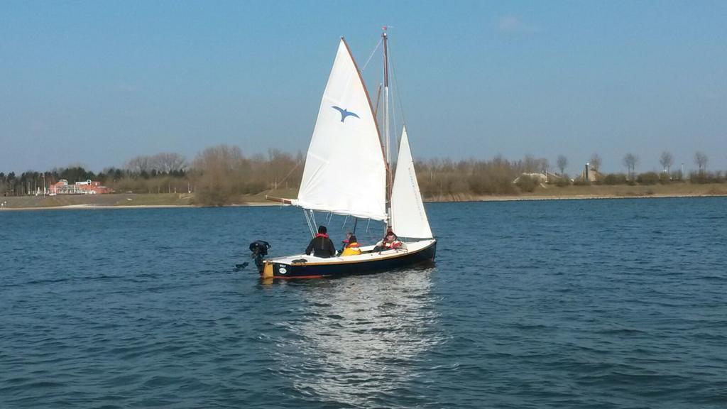 Thuiskomen, Genieten Aan Het Water Maaseik Dış mekan fotoğraf