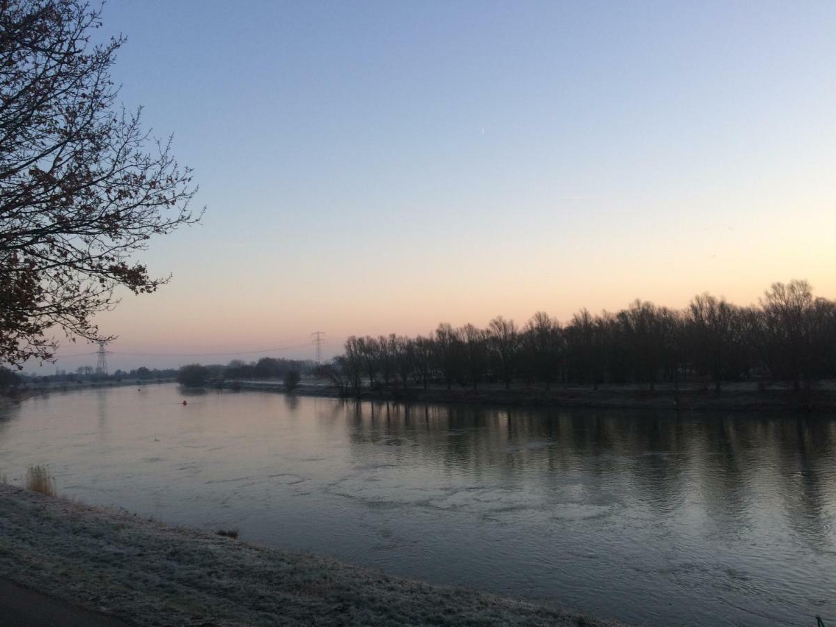 Thuiskomen, Genieten Aan Het Water Maaseik Dış mekan fotoğraf
